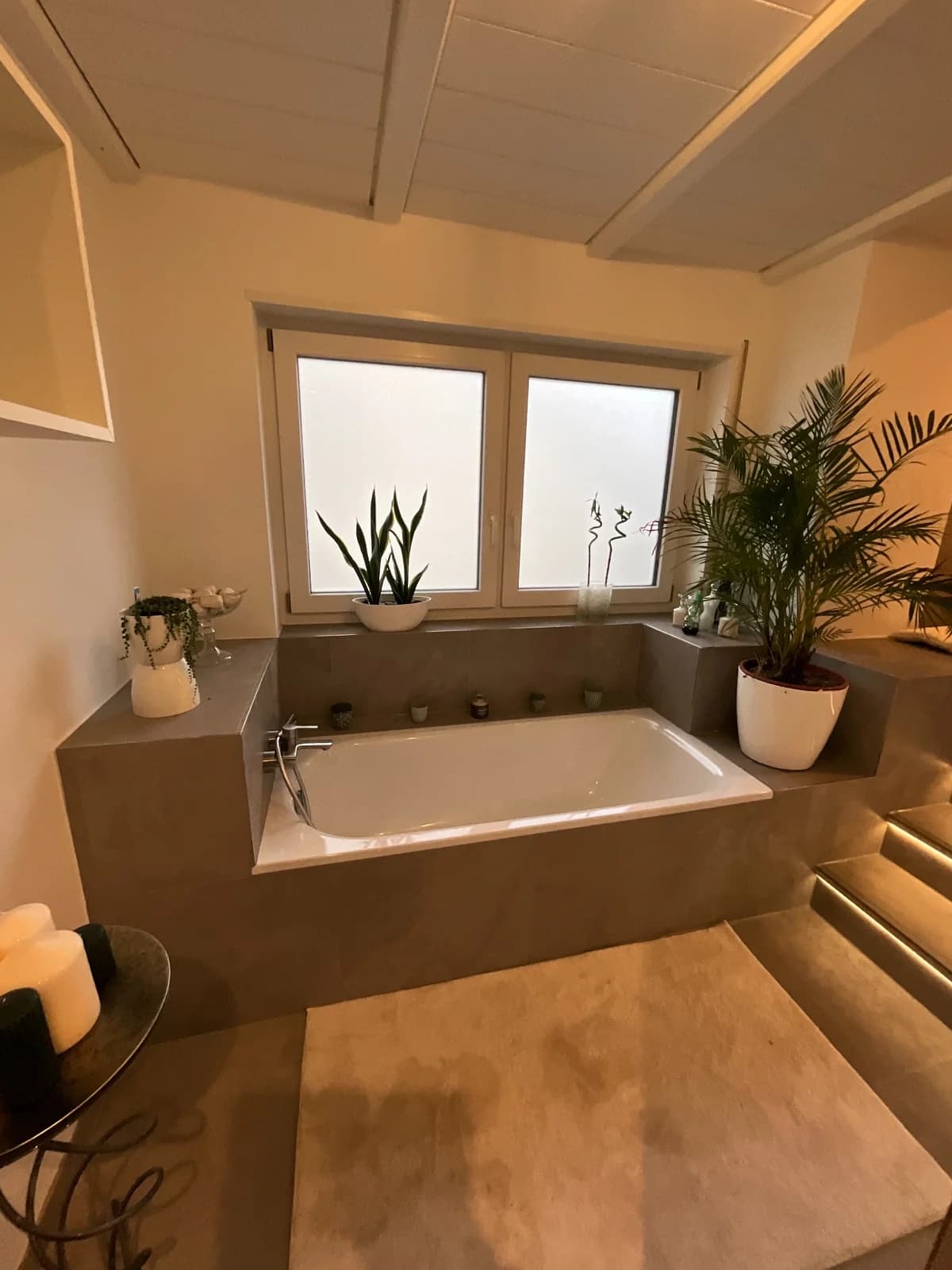 Badewanne Gesamtansicht — RADEX Projekt Premium-Bad